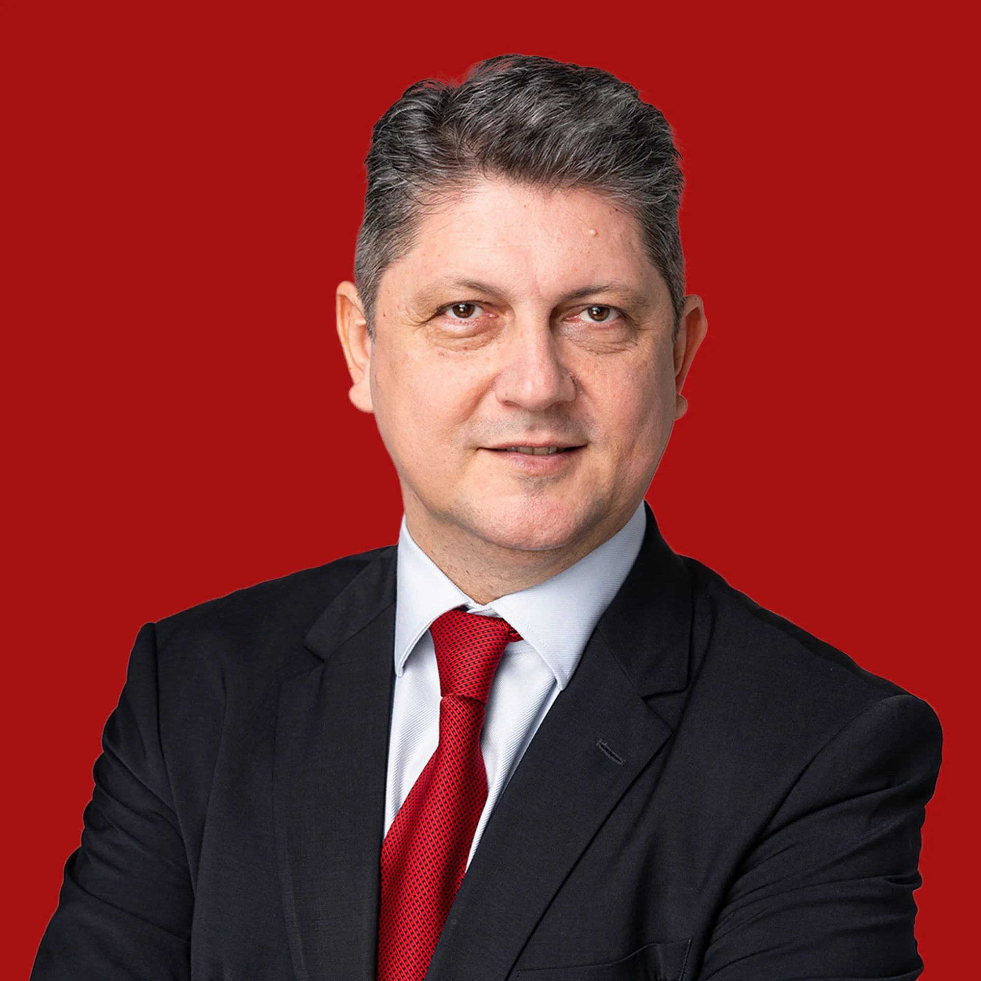 Titus Corlățean, om politic român, senator PSD și fost ministru, apără valorile naționale și drepturile românilor.